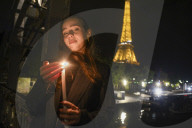 Greek Orthodox in Paris celebrate Resurrection