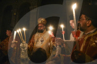 Greek Orthodox in Paris celebrate Resurrection