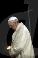 Pope leads Via Crucis procession