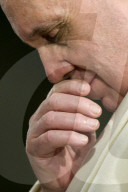 Pope leads Via Crucis procession