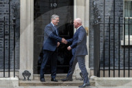 Kier Starmer welcomes New Zealand PM Christopher Luxon to No10