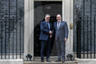 Kier Starmer welcomes New Zealand PM Christopher Luxon to No10
