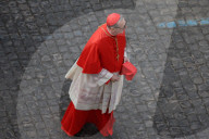 NEWS - Tod von Papst Franziskus : Überführung des Sarges in den Petersdom