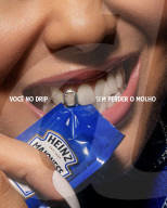 Tooth accessory for ripping over sauce sachets