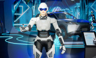 Robot car sales assistant 