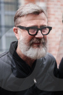 Stasera C'è Cattelan Su Raidue Tv Show Guest Arrivals In Milan