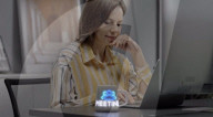 AI coffee mug with interactive display