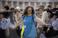 Crowds gather in last occasion to see Pope Francis lying in state 