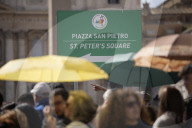 Crowds gather in last occasion to see Pope Francis lying in state 