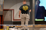 38-year-old Man Dead In Stabbing Attack At Brooklyn Bridge-City Hall Subway Station After Victim Stepped On Suspects Shoes In Manhattan New York