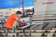 Glass Products Manufacturing in Qingzhou