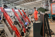 Glass Products Manufacturing in Qingzhou