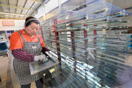 Glass Products Manufacturing in Qingzhou