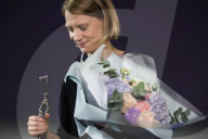 Mia Wasikowska Awarded At Off Camera Festival In Poland
