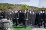 Lee Jae-myung, Democratic Party Presidential Candidate, Begins Campaign With Visit To National Cemetery