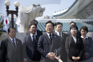 Lee Jae-myung, Democratic Party Presidential Candidate, Begins Campaign With Visit To National Cemetery
