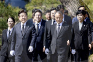 Lee Jae-myung, Democratic Party Presidential Candidate, Begins Campaign With Visit To National Cemetery