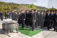 Lee Jae-myung, Democratic Party Presidential Candidate, Begins Campaign With Visit To National Cemetery