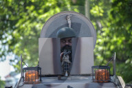 India And Pakistan Exchange Fire Along Kashmir Border