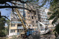 Russian drone hits apartment block in Kamianske