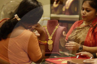 Gold jewelry shopping in India
