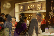 Gold jewelry shopping in India