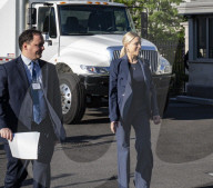 Pam Bondi  Walking To A Interview At The White House 