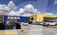 Ben Affleck kauft bei IKEA ein und bereitet sein neues Haus in Brentwood vor