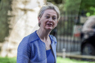 Ministers Attend Cabinet Meeting