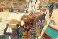 The Price Of Effort: Sand Carriers Of Gabtoli