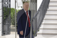 DC: President Trump hold a White House departure