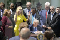 DC: President Trump hold a National Day of Prayer special ceremony