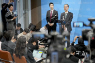 Han Duck-soo Holds Press Conference To Declare Presidential Run