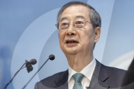 Han Duck-soo Holds Press Conference To Declare Presidential Run