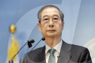 Han Duck-soo Holds Press Conference To Declare Presidential Run