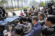 Han Duck-soo Holds Press Conference To Declare Presidential Run