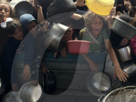 Israel-Hamas War 2025: Food Distribution in Gaza