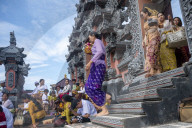 Kuningan Day Prayers In Central Sulawesi