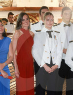 Letizia besucht Leonor bei der Ankunft des Ausbildungsschiffes "Juan Sebastián de Elcano" in Panama