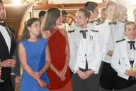 Letizia besucht Leonor bei der Ankunft des Ausbildungsschiffes "Juan Sebastián de Elcano" in Panama