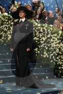 PEOPLE - Rihanna schwanger an der MET Gala 2025