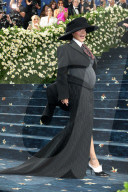 PEOPLE - Rihanna schwanger an der MET Gala 2025