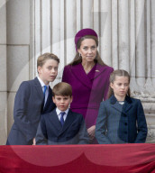 Die britische Königsfamilie bei den Feierlichkeiten zum 80. Jahrestag des VE-Days