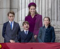 Die britische Königsfamilie bei den Feierlichkeiten zum 80. Jahrestag des VE-Days