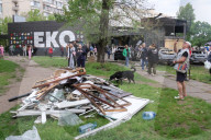 Russia bombs Kyiv, targets residential areas