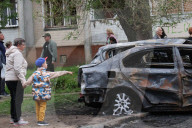 Russia bombs Kyiv, targets residential areas