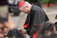 Vatican To Deactivate Cell Service During Conclave
