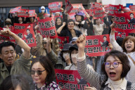 Han Dong-hoon Bids Farewell After Ending Presidential Campaign