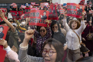Han Dong-hoon Bids Farewell After Ending Presidential Campaign