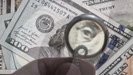 Dollar Falls To R$5.68 With Progress In US-UK Agreement And Increase In Selic